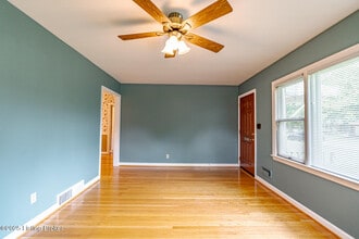 4305 Darbrook Rd in Louisville, KY - Building Photo - Building Photo