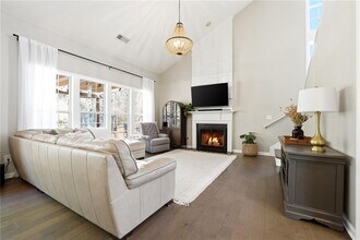 943 Bendleton Dr in Woodstock, GA - Building Photo - Building Photo