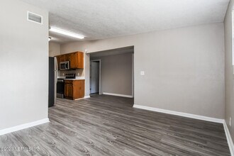 6743 Morgana Rd N in Jacksonville, FL - Building Photo - Building Photo