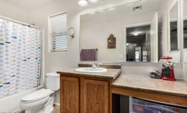 942 S Deerfield Ln in Gilbert, AZ - Building Photo - Building Photo