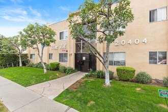 West Val in Los Angeles, CA - Building Photo - Building Photo