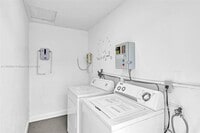 228 NW 9th Ave photo'