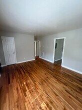 1911 Irma St in Charlotte, NC - Building Photo - Building Photo