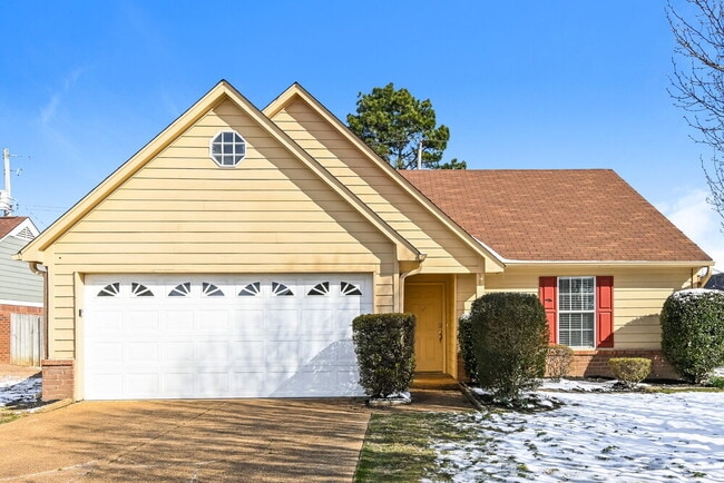 property at 7550 Roundleaf Dr