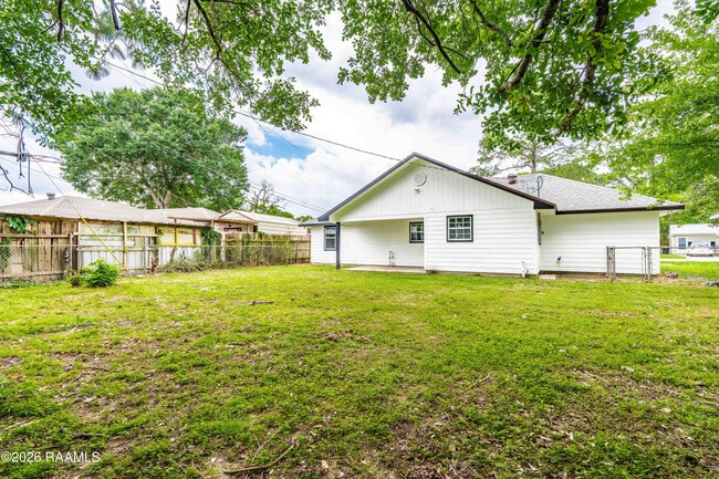 906 Priscilla Ln in Lafayette, LA - Building Photo - Building Photo