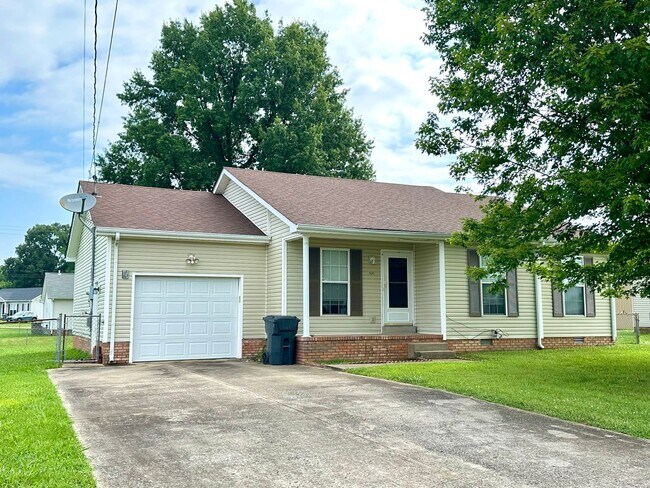 531 Gainey Dr in Oak Grove, KY - Building Photo - Building Photo