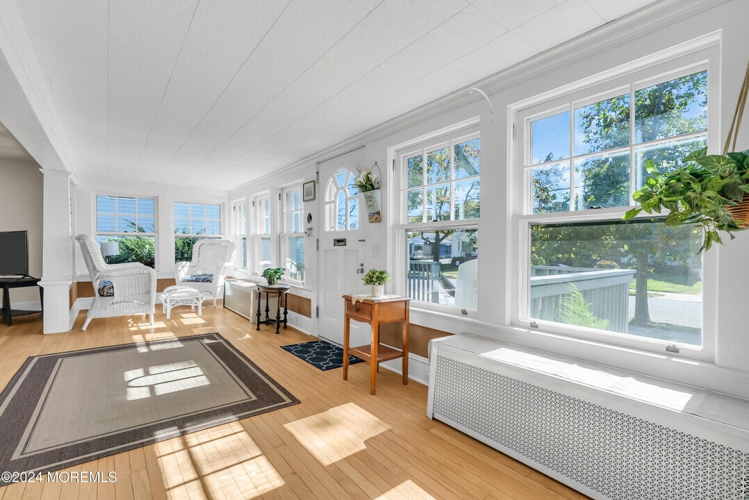 424 Burlington Ave in Bradley Beach, NJ - Building Photo