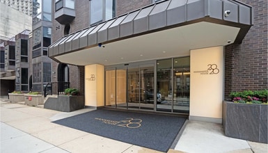 2020 Walnut St, Unit 9M in Philadelphia, PA - Building Photo - Building Photo