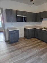 1548 S 80th St, Unit 1548 in West Allis, WI - Building Photo - Building Photo