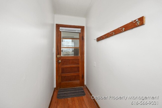 property at 1621 Lakeshore Dr