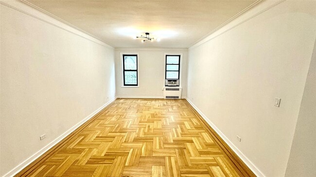 41-07 42nd St in Queens, NY - Building Photo - Building Photo