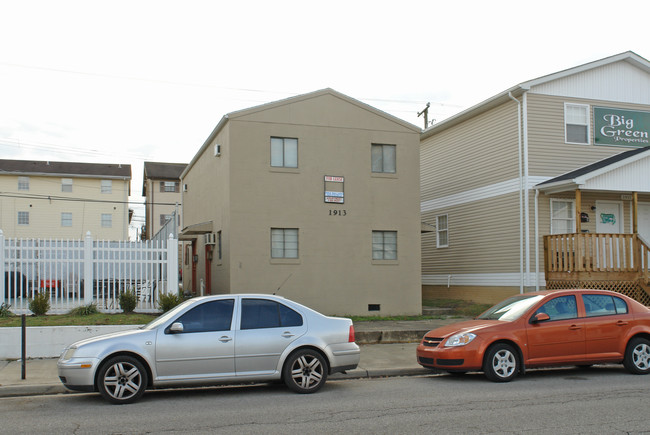 1913 6th Ave in Huntington, WV - Foto de edificio - Building Photo