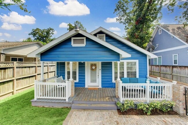 property at 602 Vincent St