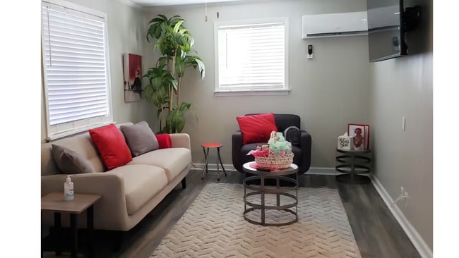 property at 701 N Greenwood Ave