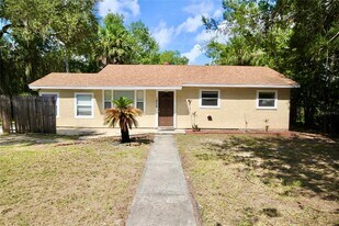 1806 S Cedar Ave in Sanford, FL - Building Photo