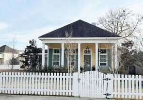 1524 Darlington St in Covington, LA - Building Photo