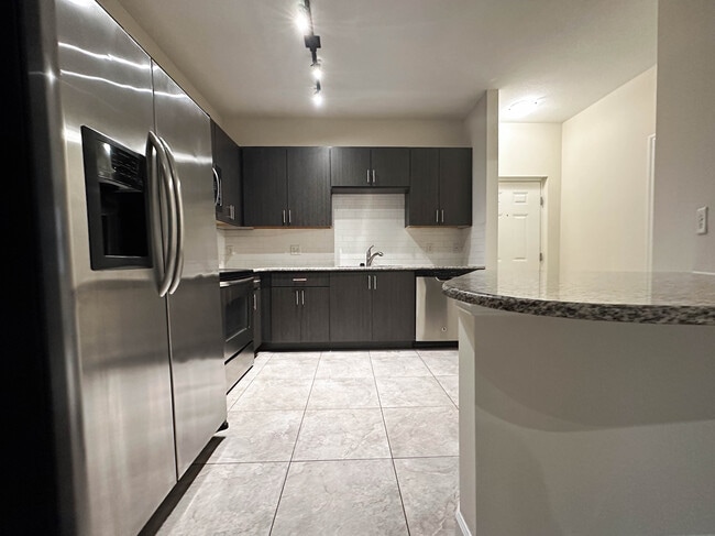 3420 SW 23rd St, Unit A3 in Miami, FL - Building Photo - Building Photo