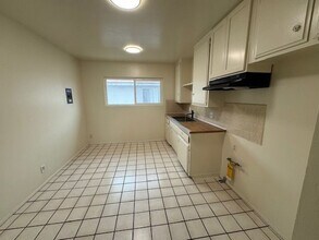 8037 Rose St in Paramount, CA - Building Photo - Building Photo