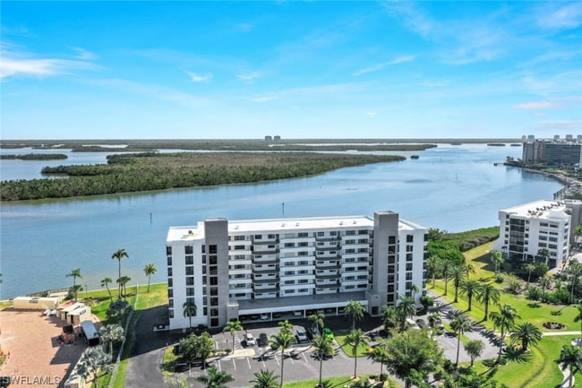4253 Bay Beach Ln in Fort Myers Beach, FL - Building Photo - Building Photo