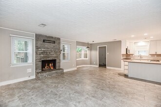 7923 Dawnridge Dr in Houston, TX - Building Photo - Building Photo