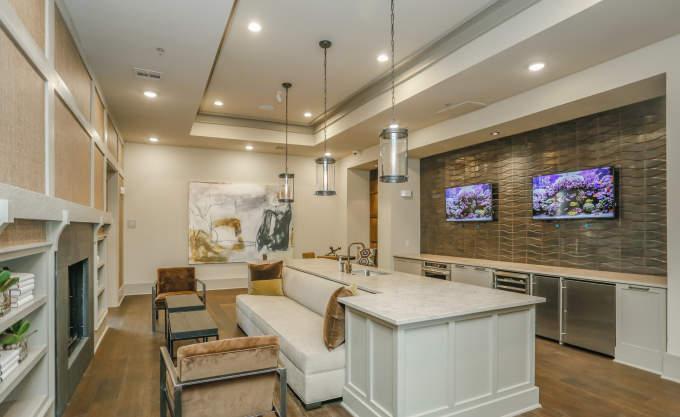 10301 Buffalo Speedway in Houston, TX - Building Photo