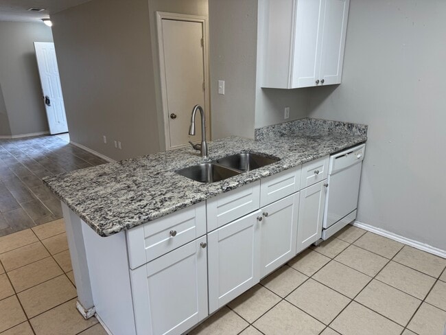 4141 Stoneridge Dr in Flint, TX - Building Photo - Building Photo