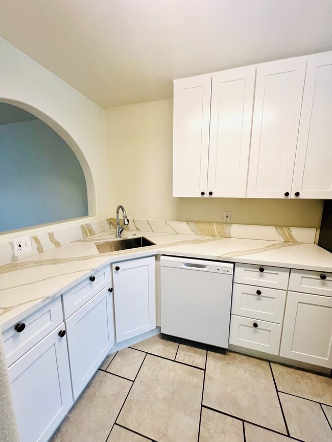 214 Festival Dr in Oceanside, CA - Building Photo - Building Photo