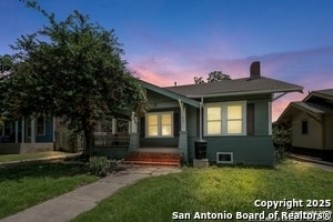 property at 626 W Summit Ave.