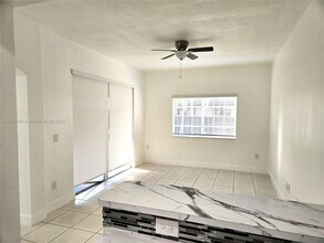 15294 SW 39th Terrace in Miami, FL - Building Photo - Building Photo