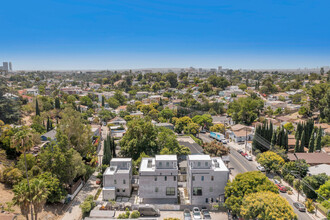 1834 Echo Park Ave, Unit 1819 Ashmore Pl in Los Angeles, CA - Building Photo - Building Photo