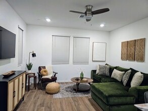 273 Mount Barcroft Dr, Unit #2 in Henderson, NV - Building Photo - Building Photo