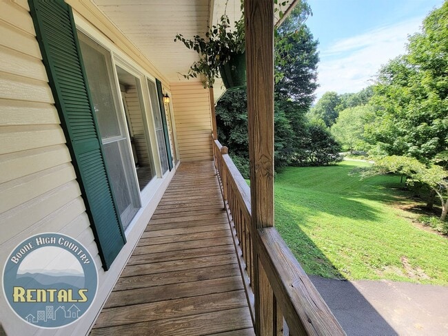 210 Cody Ln in Vilas, NC - Building Photo - Building Photo