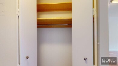 247 W 87th St in New York, NY - Building Photo - Building Photo