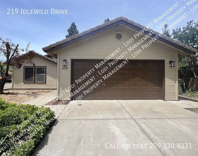 property at 219 Idlewild Dr
