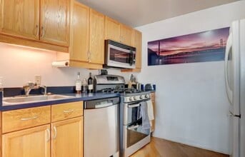 100 Wells St, Unit 12 in Hartford, CT - Building Photo - Building Photo
