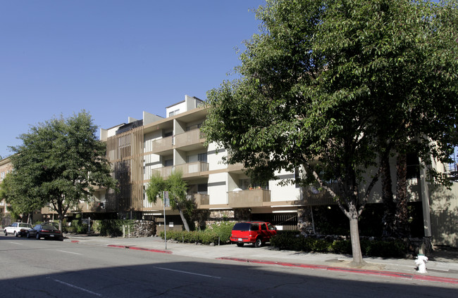 Madison House in Oakland, CA - Building Photo - Building Photo