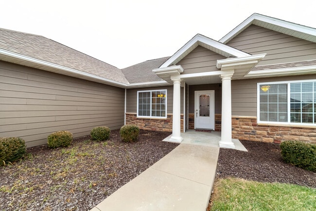 4500 Weybridge Dr in Columbia, MO - Building Photo - Building Photo