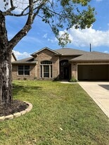 1511 Ashley Ct in Tomball, TX - Building Photo