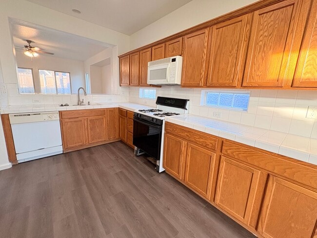 1817 Briar Brook Ct in Atwater, CA - Building Photo - Building Photo