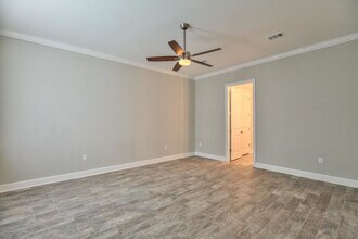 1800 Ashley Hall Way in Tallahassee, FL - Building Photo - Building Photo