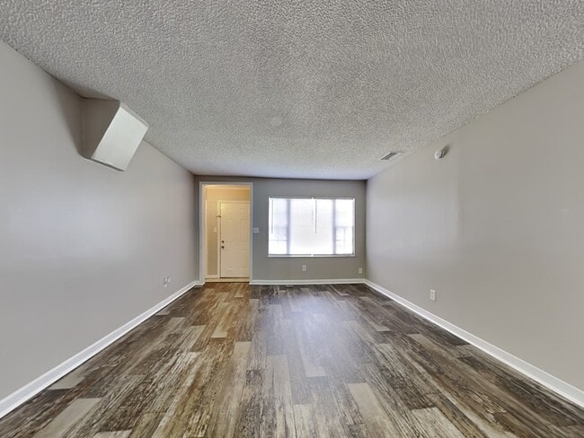 877 Pinemeadow Cove in Jacksonville, FL - Building Photo - Building Photo