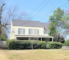 1403 S Donnybrook Ave in Tyler, TX - Building Photo