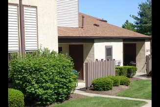 Robinwood Apartments in Stow, OH - Building Photo - Building Photo