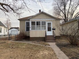 2535 Avenue B in Council Bluffs, IA - Building Photo