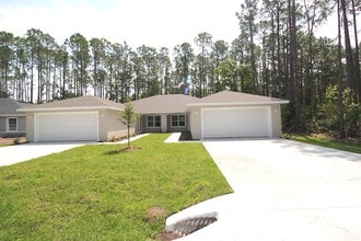 71 Pony Express Dr in Palm Coast, FL - Building Photo - Building Photo