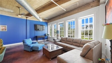 222 Losoya St in San Antonio, TX - Building Photo - Building Photo