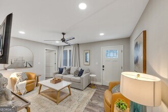 155 Parkview Dr SE in Marietta, GA - Building Photo - Building Photo