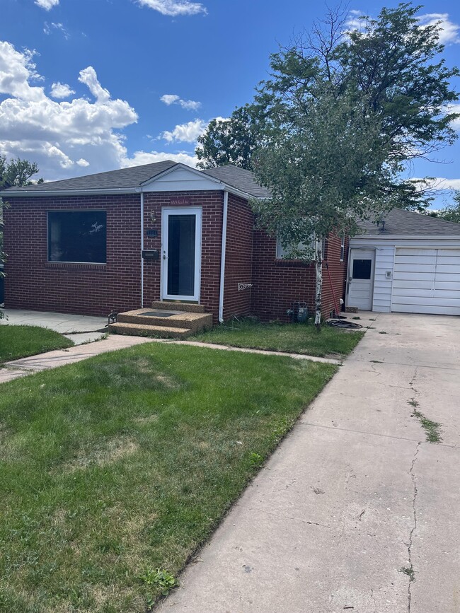 property at 4004 Reed Ave