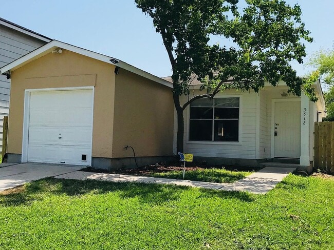 property at 3618 Candlehead Ln