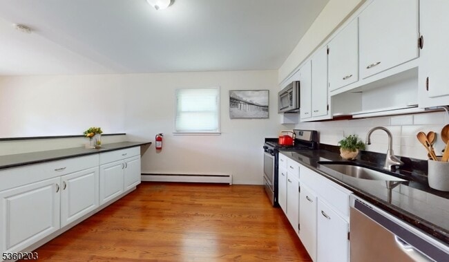 121 W 3rd St in South Orange, NJ - Building Photo - Building Photo